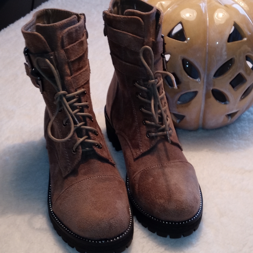 Beautiful Brand New Boots